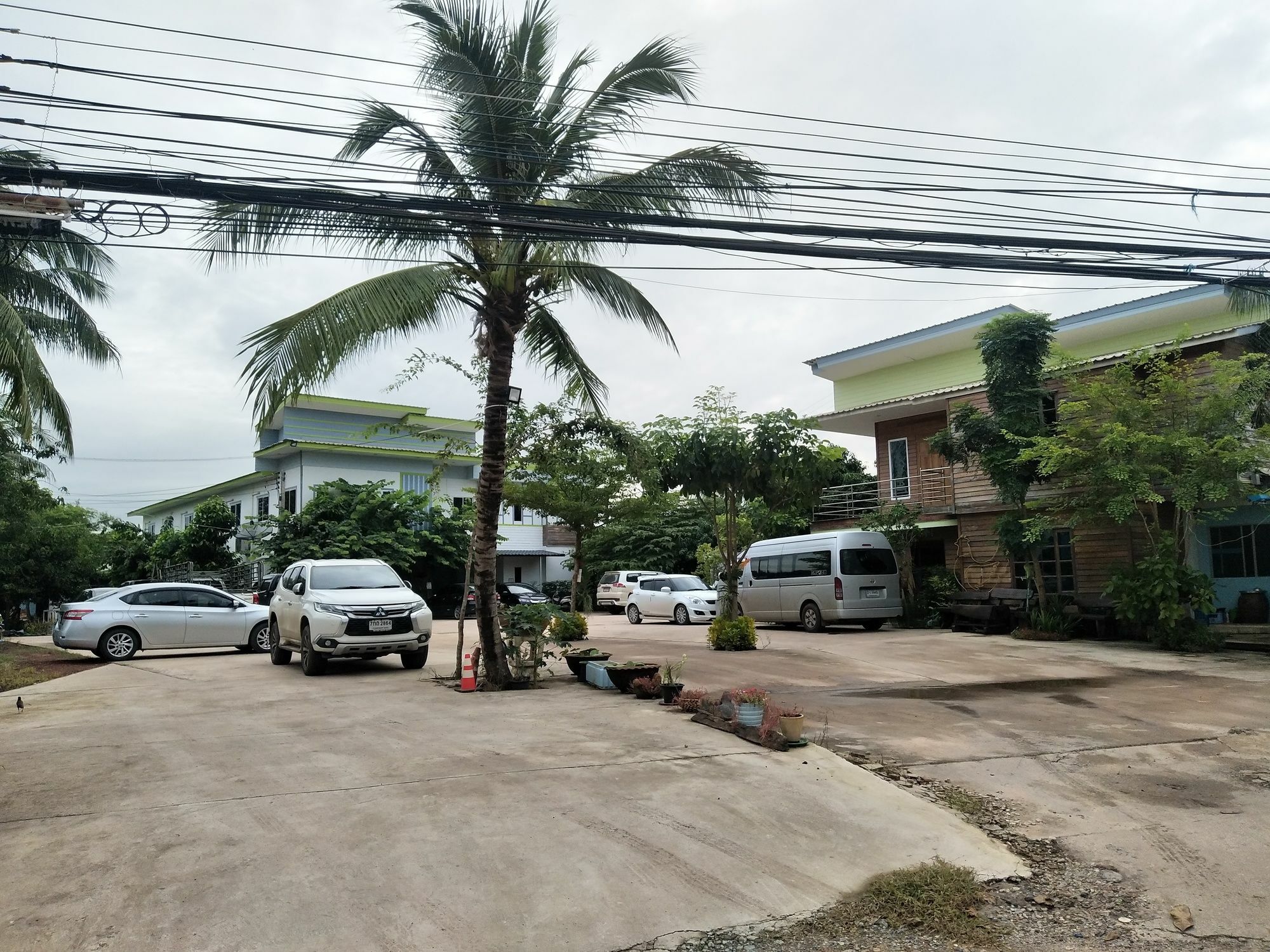 Ausgust Riverside Resort Prachinburi Exterior foto